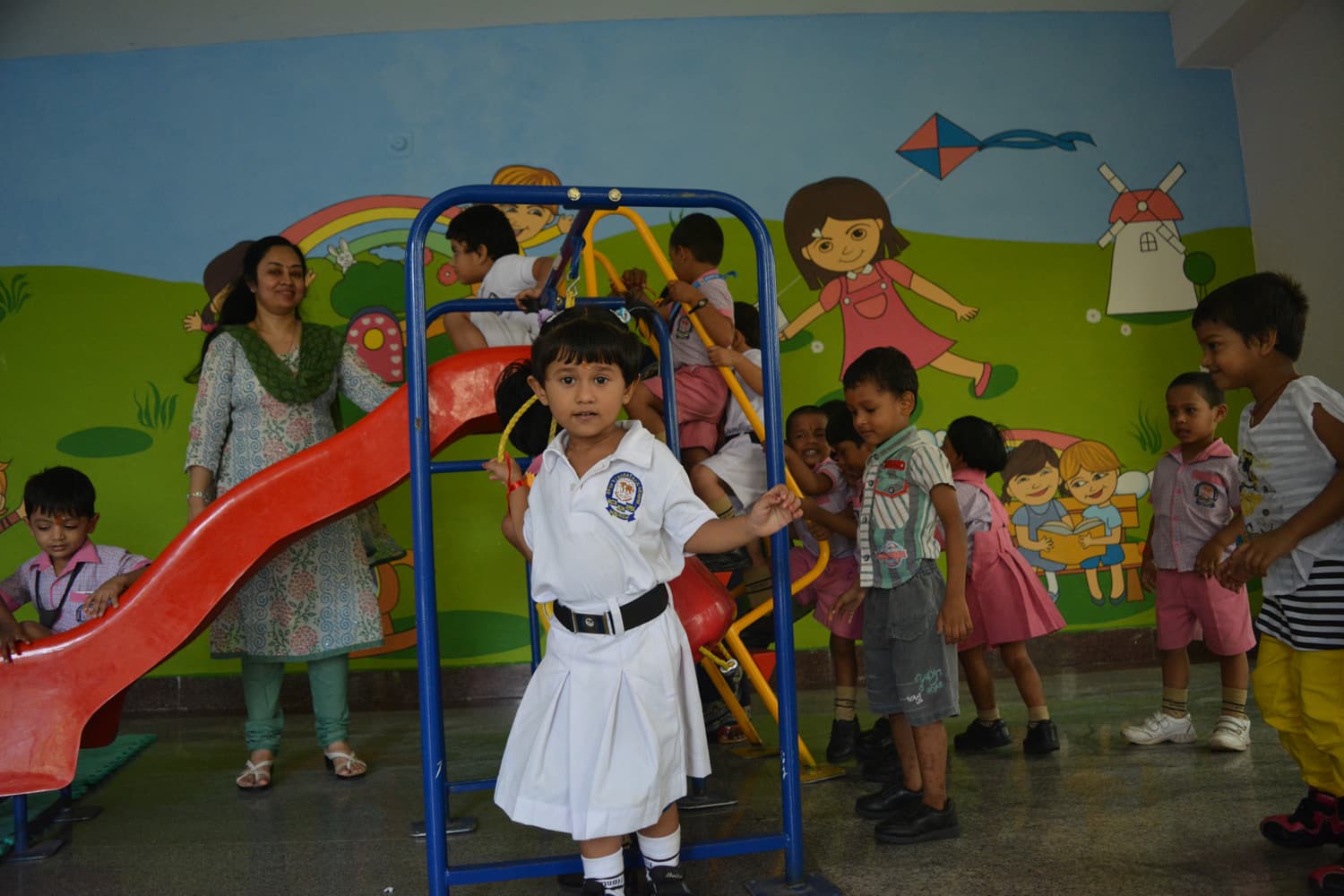 Play school students